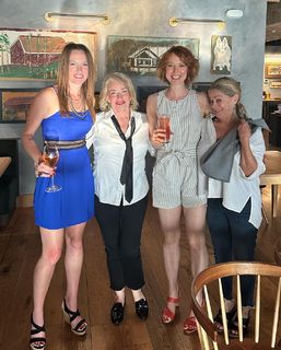 Alicia Witt feet photo thumbnail
