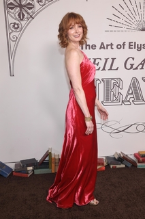 Alicia Witt feet photo thumbnail