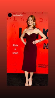 Alicia Witt feet photo thumbnail