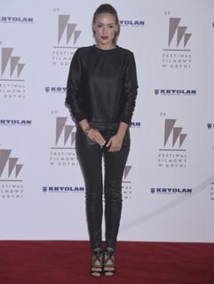 Alicja Bachleda feet photo 11