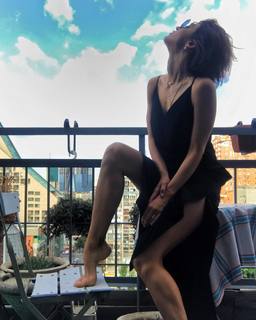 Alina Astrovskaya feet photo 2