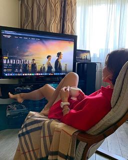 Alina Astrovskaya feet photo 9
