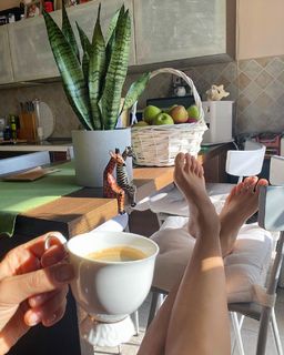 Alina Astrovskaya feet photo 12