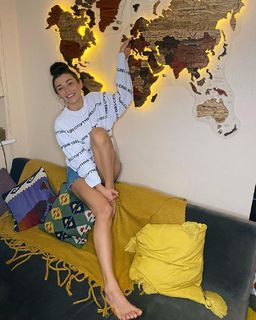 Alina Astrovskaya feet photo 9