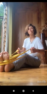 Alina Astrovskaya feet photo 7