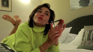 Alina Astrovskaya feet photo 5
