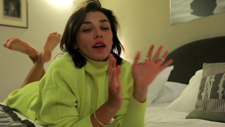 Alina Astrovskaya feet photo 4