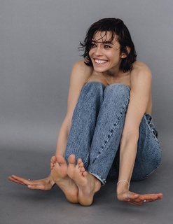 Alina Astrovskaya feet photo 12