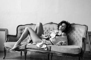 Alina Astrovskaya feet photo 9