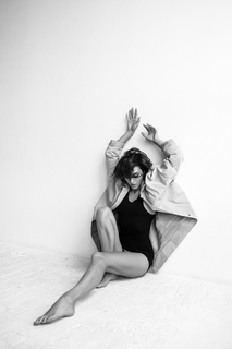 Alina Astrovskaya feet photo 4