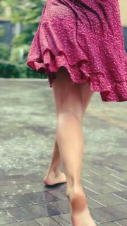 Alina Astrovskaya feet photo 8
