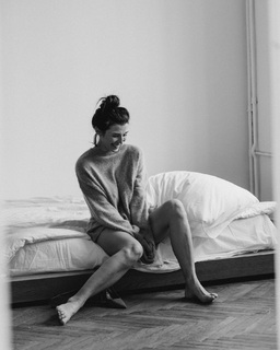 Alina Astrovskaya feet photo 14