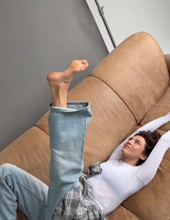 Alina Astrovskaya feet photo 7