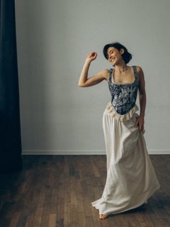 Alina Astrovskaya feet photo 9