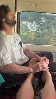 Alina Astrovskaya feet photo 8