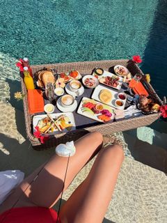 Alina Astrovskaya feet photo 5