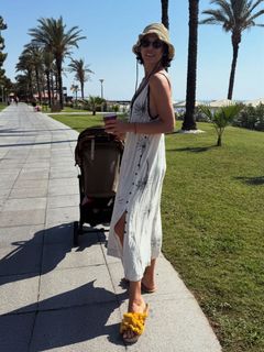 Alina Astrovskaya feet photo 2