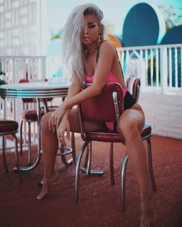 Alina Ceusan feet photo 6