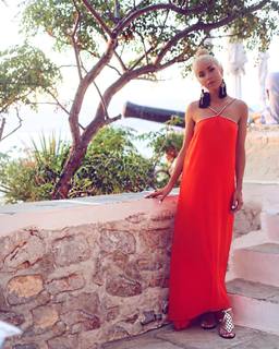Alina Ceusan feet photo 12