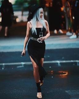 Alina Ceusan feet photo 4