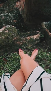 Alina Ceusan feet photo 2