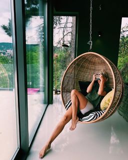 Alina Ceusan feet photo 12