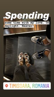 Alina Ceusan feet photo 7