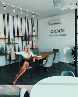 Alina Ceusan feet photo 7