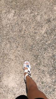 Alina Ceusan feet photo 20