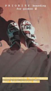 Alina Ceusan feet photo 2