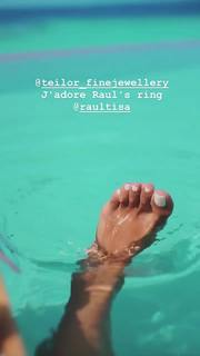 Alina Ceusan feet photo 12