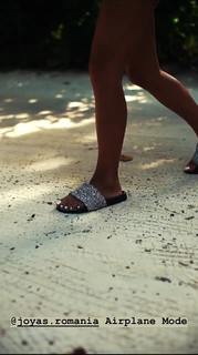 Alina Ceusan feet photo 4