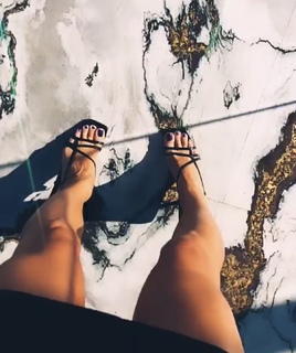 Alina Ceusan feet photo 13