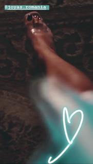Alina Ceusan feet photo 9
