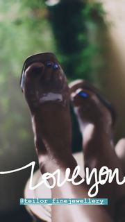 Alina Ceusan feet photo 6