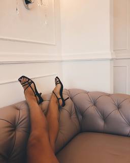 Alina Ceusan feet photo 1