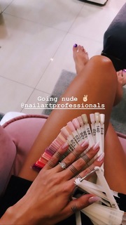 Alina Ceusan feet photo 7