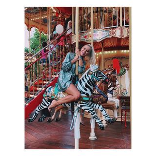 Alina Ceusan feet photo 6