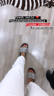 Alina Ceusan feet photo 8