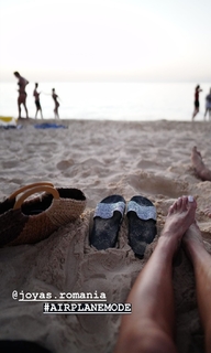 Alina Ceusan feet photo 14