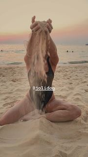 Alina Ceusan feet photo 20