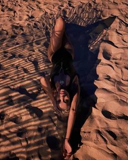 Alina Ceusan feet photo 13