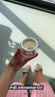 Alina Ceusan feet photo 9
