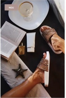Alina Ceusan feet photo 5