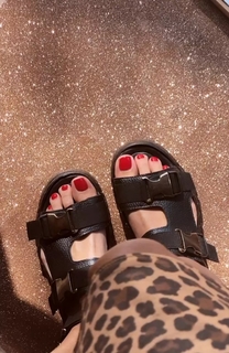 Alina Ceusan feet photo 13
