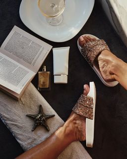 Alina Ceusan feet photo 20