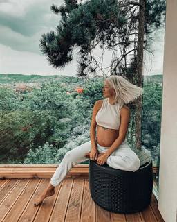 Alina Ceusan feet photo 18