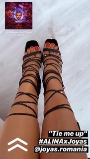 Alina Ceusan feet photo 14