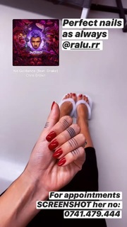 Alina Ceusan feet photo 4