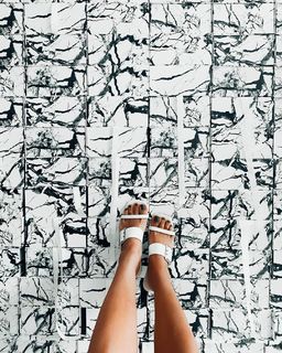 Alina Ceusan feet photo 9